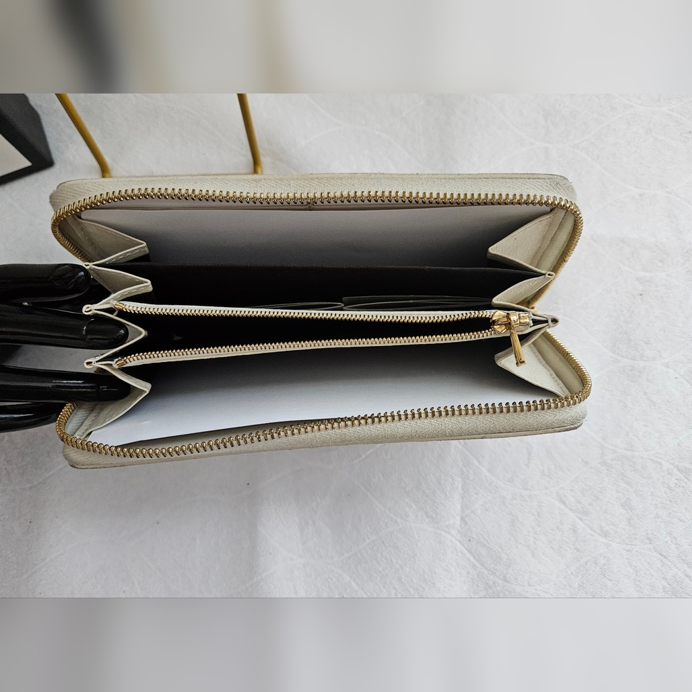 Gucci White Sherry Line Zippy Rajah Long Wallet 🌟FULL INCLUSION🌟 - Picture 6 of 14